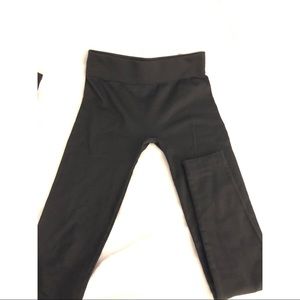5/$25 Warm Black Leggings